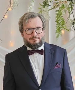 Celebrant Jacek Tabisz